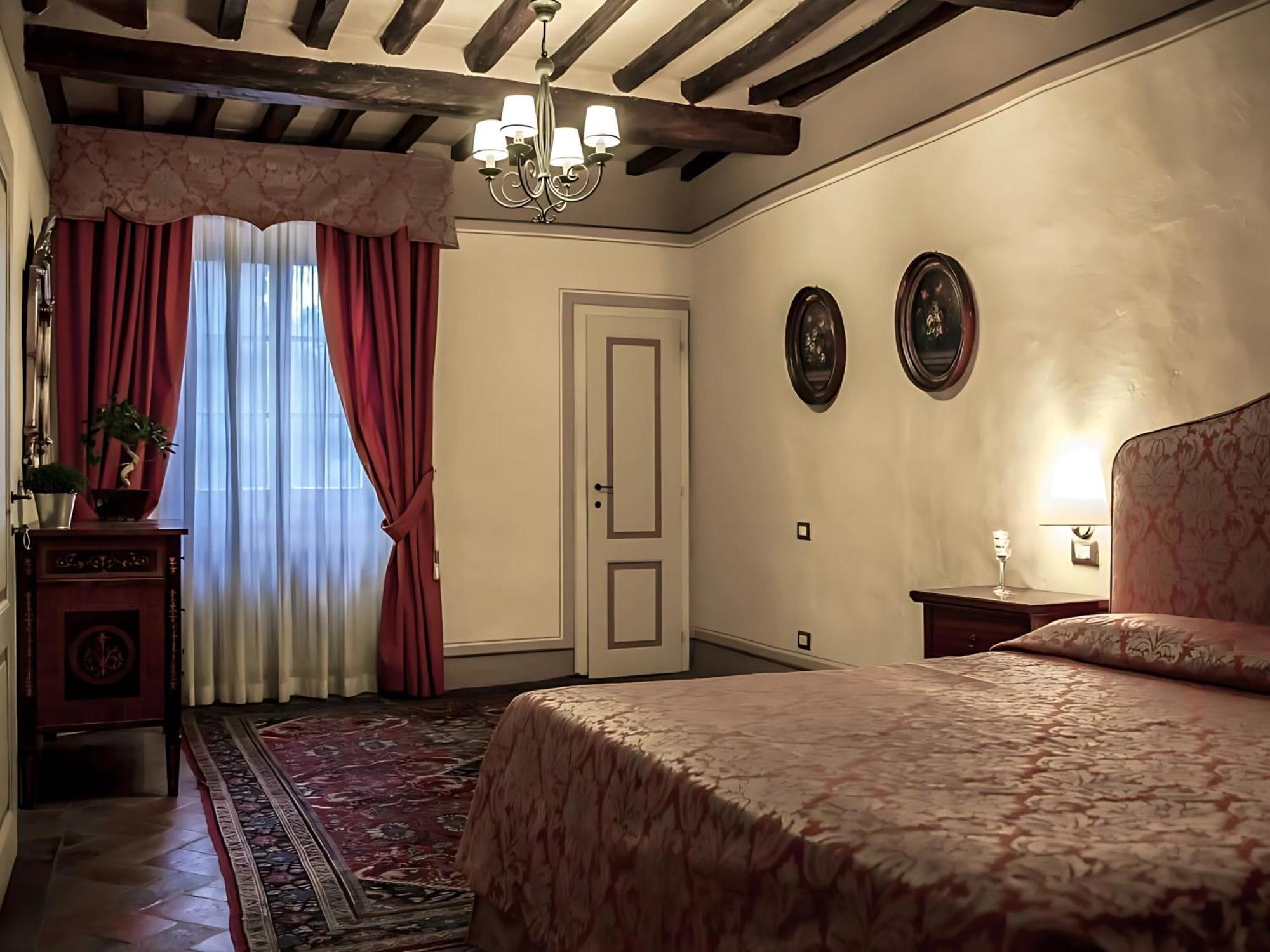 Locanda Il Pino San Gimignano Room photo